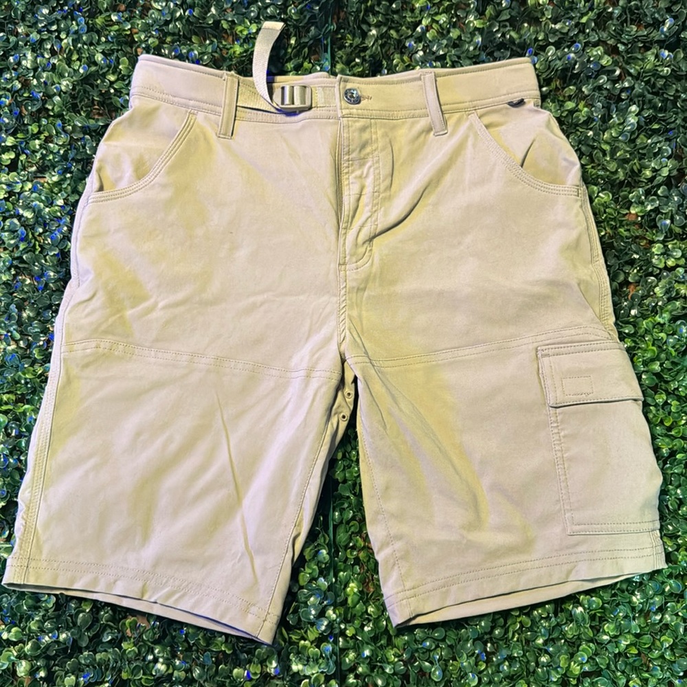 Men’s Gerry explorer cargo shorts 32